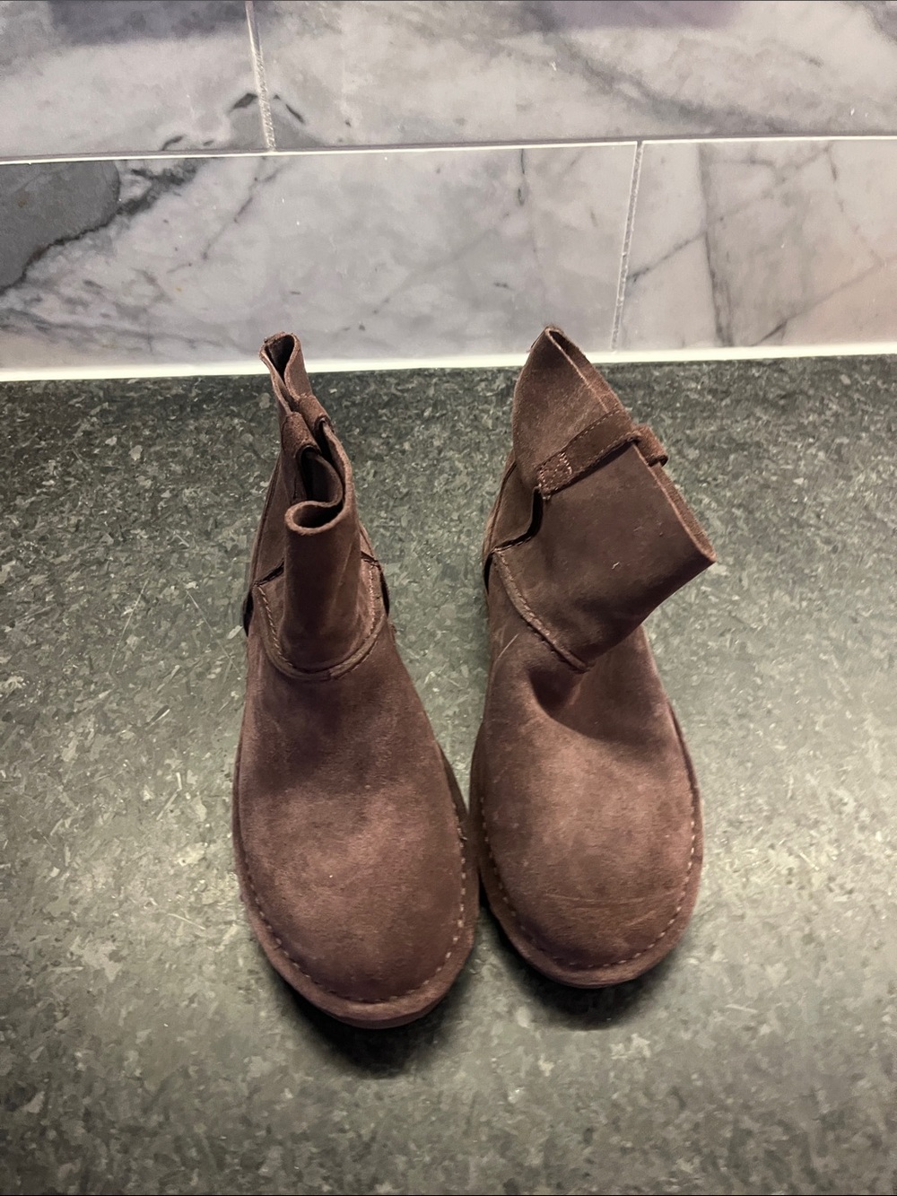 Women’s Suede Ankle UGG Boots - Brown